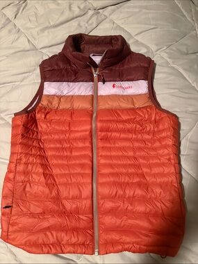 cotopaxi Women's Colorblock Puffer Vest - Orange, Rust, Peach, Pale Pink